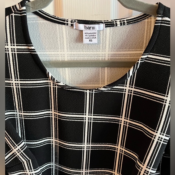 bar III tie front top - Picture 4 of 5